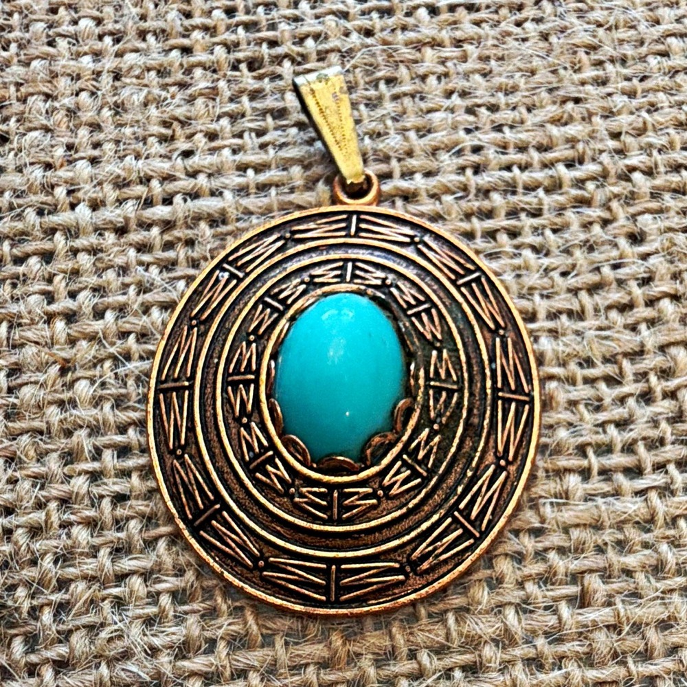 Copper Round Charm Pendant Bezel Oval Turquoise Cabochon Stone Boho Southwestern